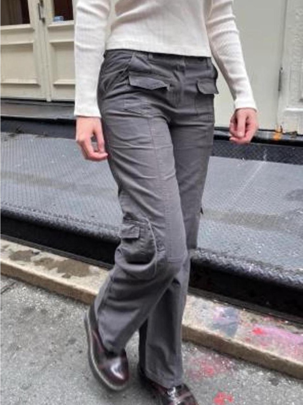 Brandy Melville Low Rise Kim Cargo Pants